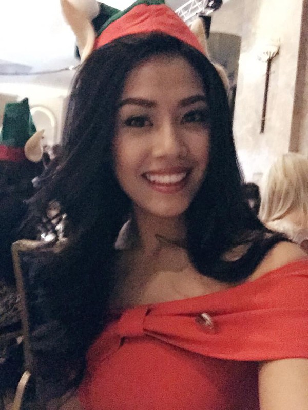 Nguyễn Thị Loan lộng lẫy dự tiệc Giáng sinh tại Miss World 5