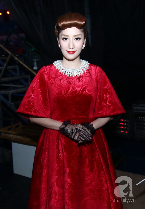 Hương Giang Idol xinh đẹp với tạo h&igrave;nh 