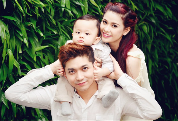 Hình ảnh gia đình hạnh phúc hiếm hoi của Tim - Trương Quỳnh Anh 4