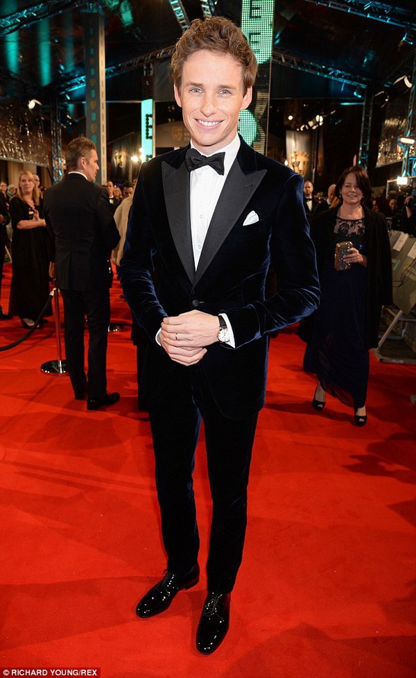 David Beckham gây xôn xao trên thảm đỏ BAFTA 2015 6