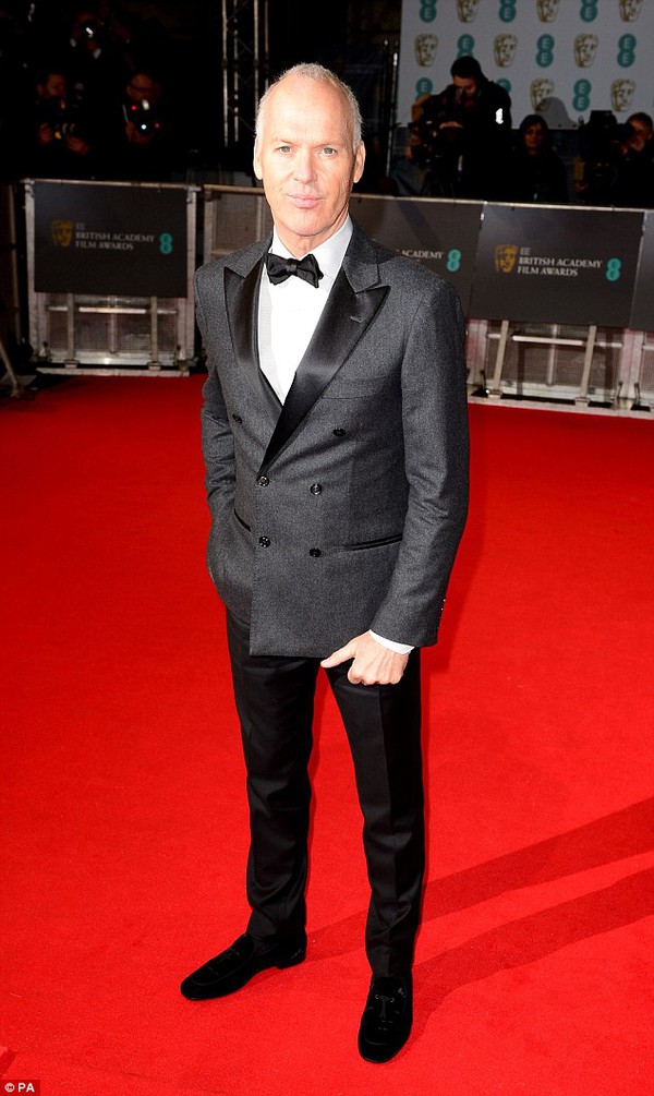 David Beckham gây xôn xao trên thảm đỏ BAFTA 2015 7