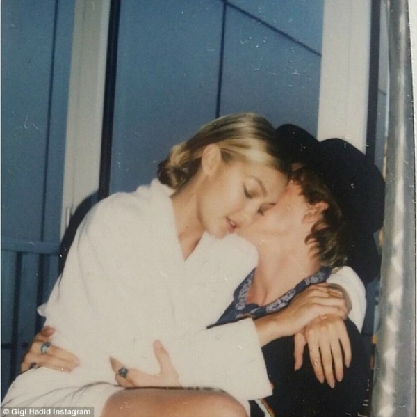 Miranda Kerr hôn Flynn, Kim 