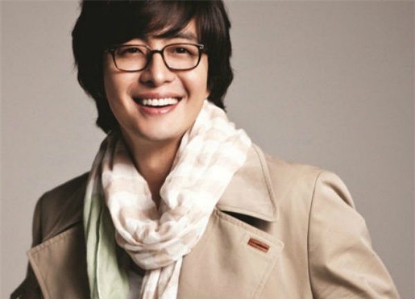 Diễn viên "Chuyện tình mùa đông" Bae Yong Joon chia tay bạn gái 1