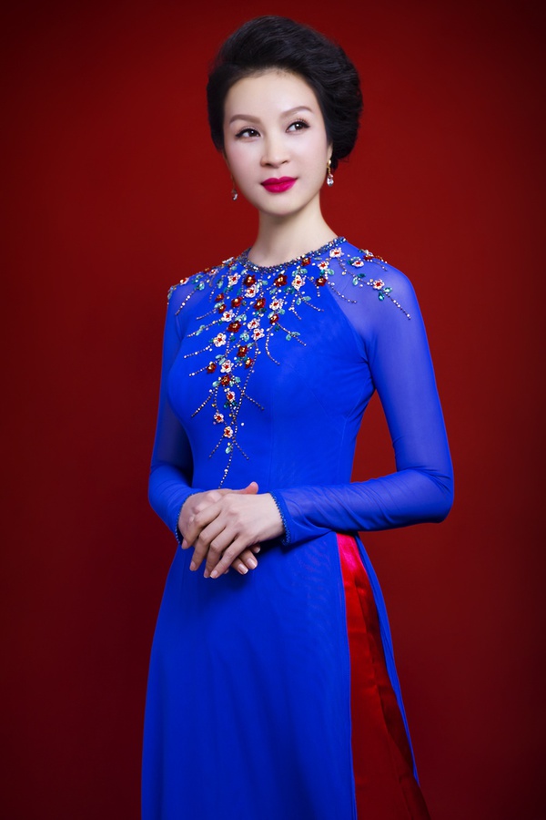 MC Thanh Mai U50 vẫn quyến rũ với 