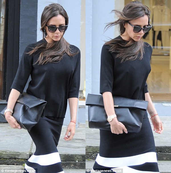 Victoria beckham để lộ vòng 1