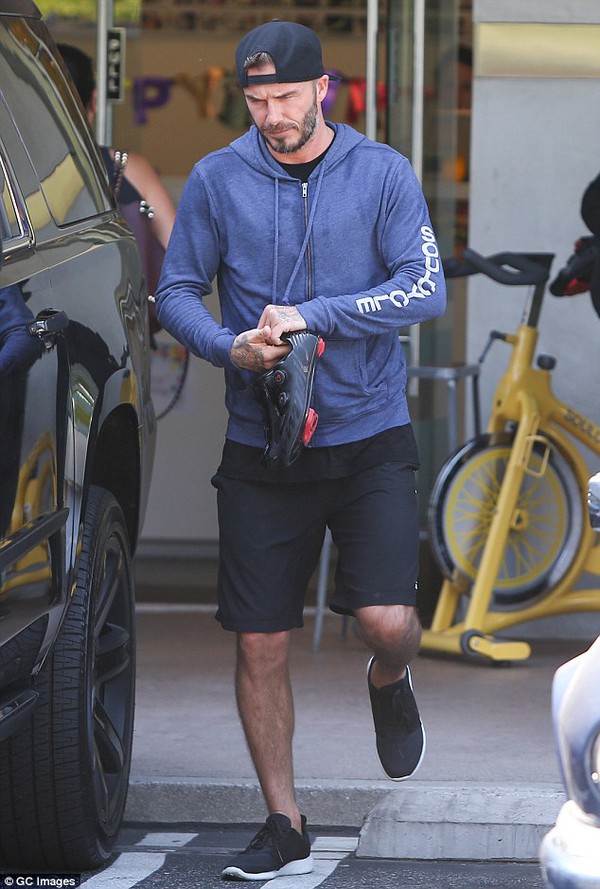 David Beckham đi thể dục sau ngày sinh nhật vợ