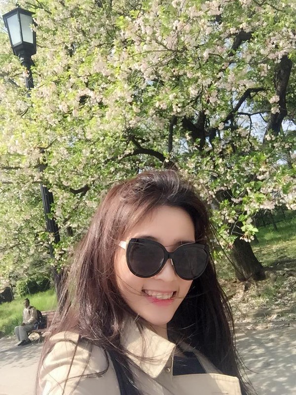 Hoa hậu Nguyễn Cao Kỳ Duyên  xinh đẹp ở Nhật