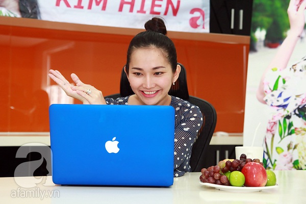 Kim Hiền giao lưu