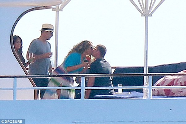 Mariah Carey hôn James Packer
