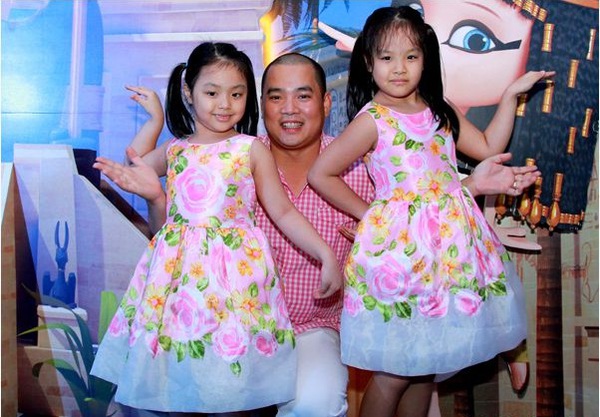 Minh Khang và 2 con gái
