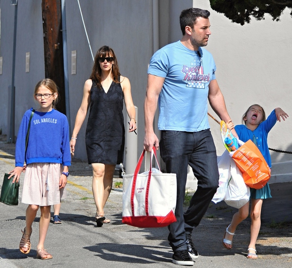 Jennifer Garner chia sẻ về cuộc sống gia đ&igrave;nh