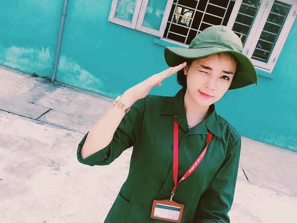 hoa hậu Nguyễn Cao Kỳ Duyên đi học quân sự