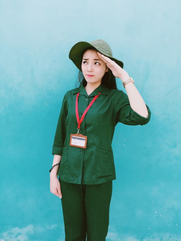 hoa hậu Nguyễn Cao Kỳ Duyên đi học quân sự