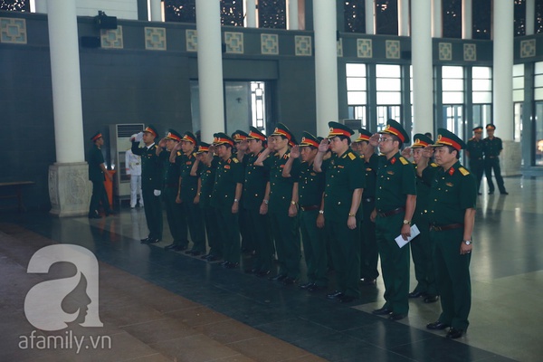 Lễ đưa tang An Thuyên