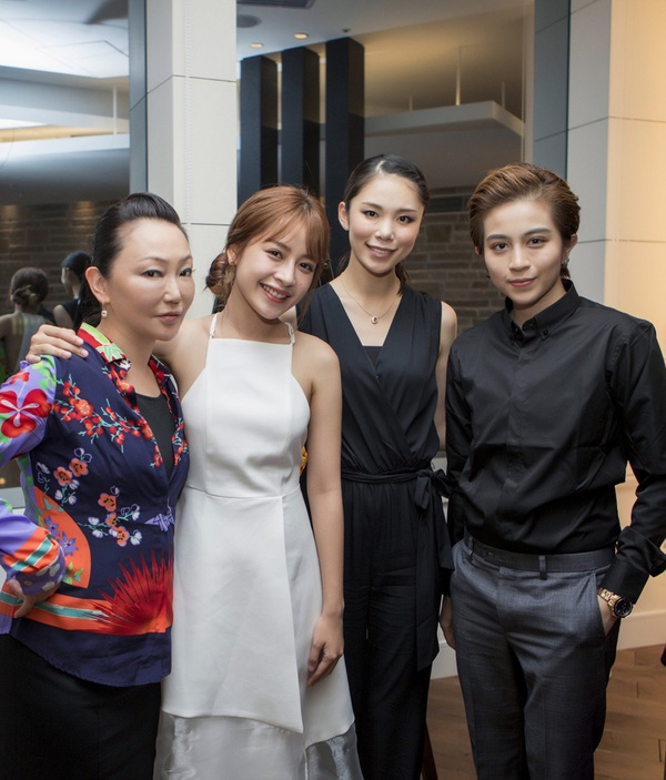 Hồ ngọc h&agrave; gặp gỡ Riyo Mori