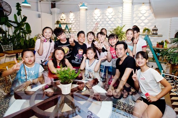 Dương Khắc Linh cùng các học trò