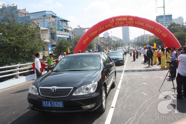 Những niềm vui ngày thông cầu vượt hình chữ Y  12