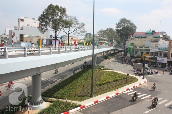Những niềm vui ngày thông cầu vượt hình chữ Y  10