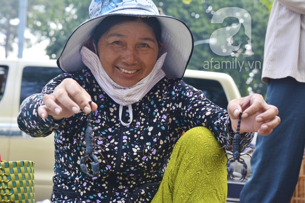 Chợ sâu bọ có một không hai ở Sài Gòn 4
