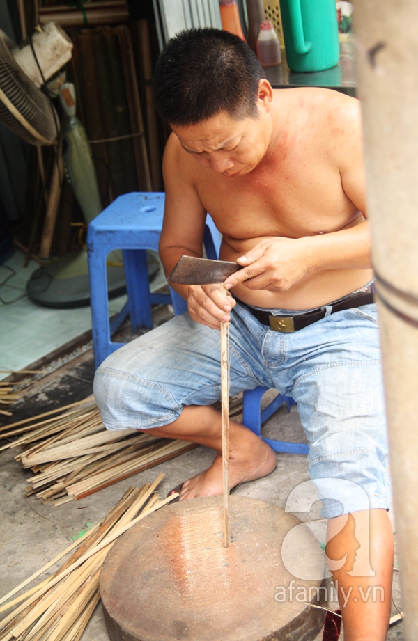 Sài Gòn: Xóm lồng đèn 50 tuổi nhộn nhịp vào mùa 2