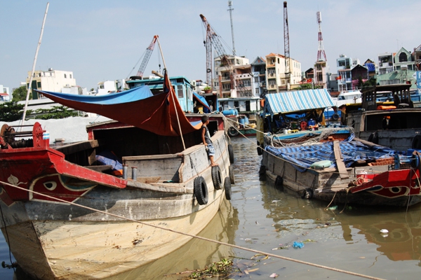 Những mảnh đời trôi dạt bên dòng kênh Tẻ Sài Gòn 3