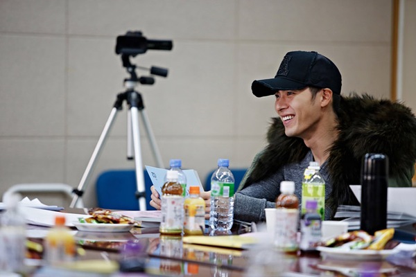 Hyun Bin gây ấn tượng ngay từ buổi đọc kịch bản đầu tiên 3