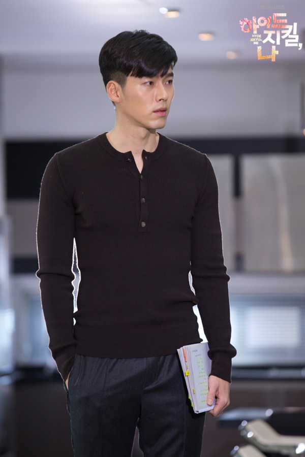 Hyun Bin nhẹ nhàng bế bổng Han Ji Min 8