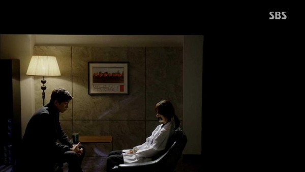 Phim của Hyun Bin khởi sắc vì tiết lộ bí mật 