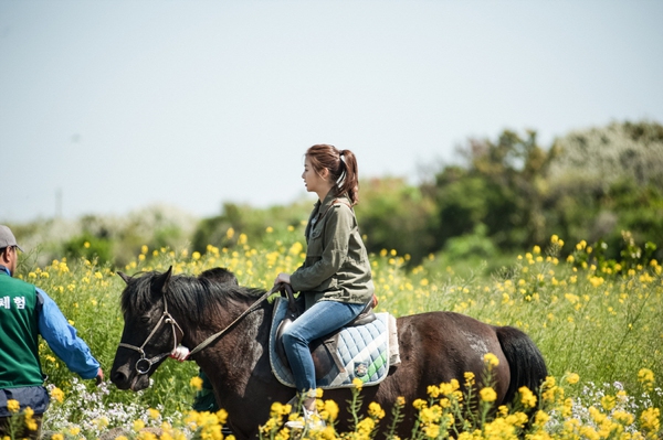 kang sora yoo yeon seok