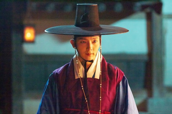 Lee Jun Ki Thư sinh bóng đêm