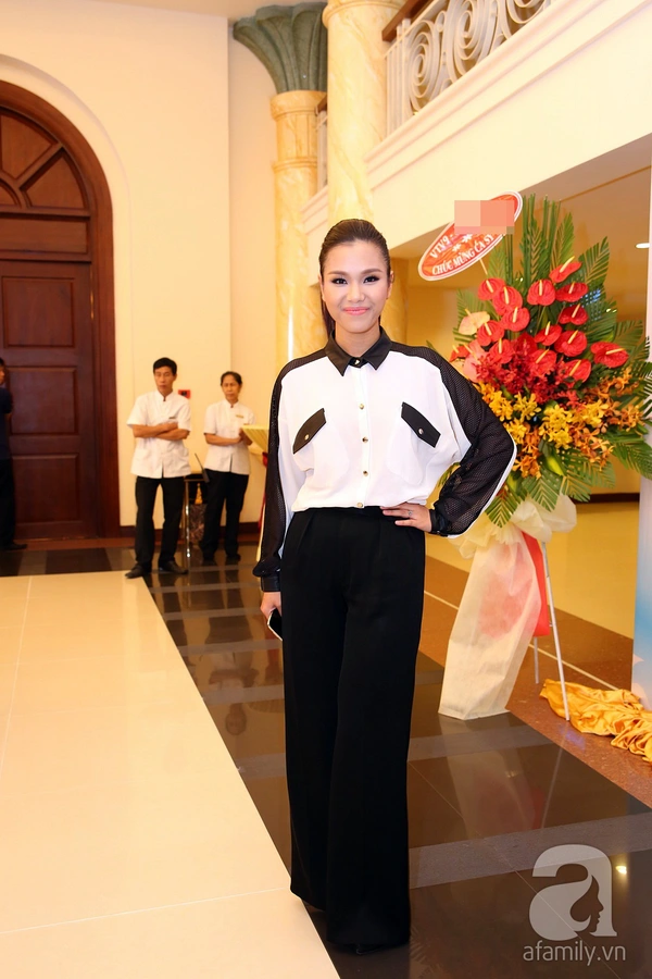 Sao Việt xoay sở ăn mặc ra sao với khuyết điểm 