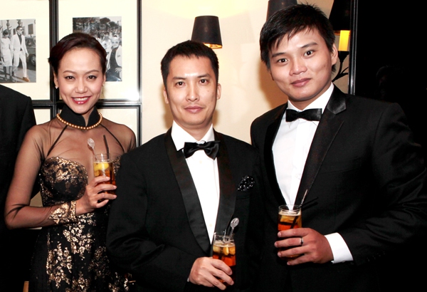 Hồng Ánh được khen ngợi với hình ảnh áo dài trên thảm đỏ Cannes 2013 3