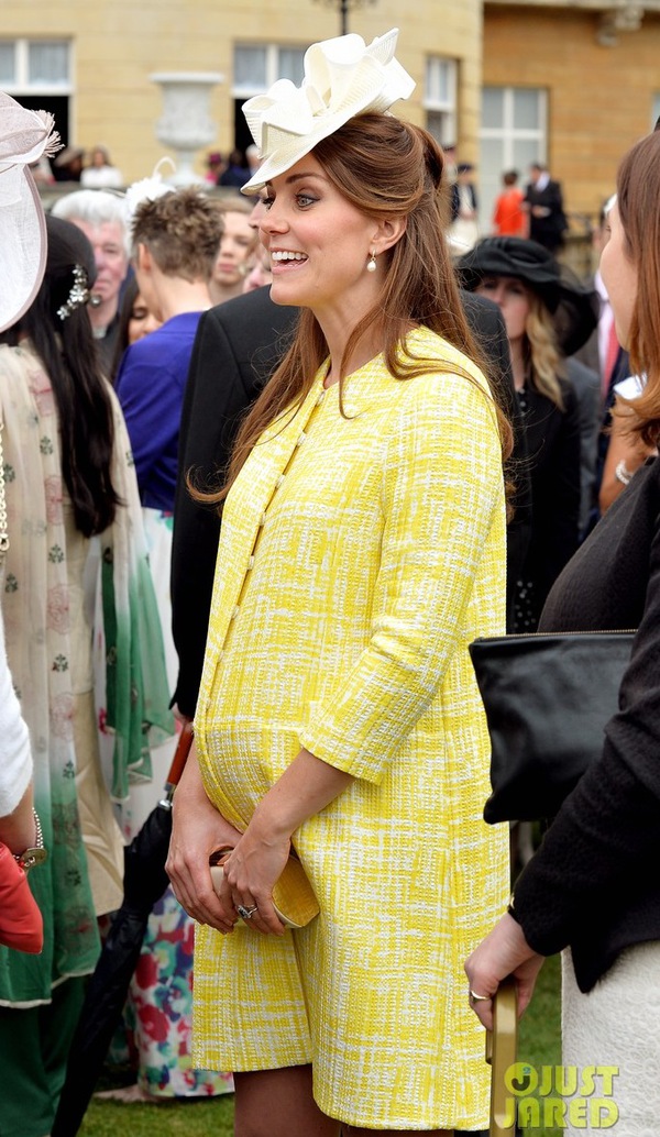 Kate Middleton mặc gì trong những ngày sắp 
