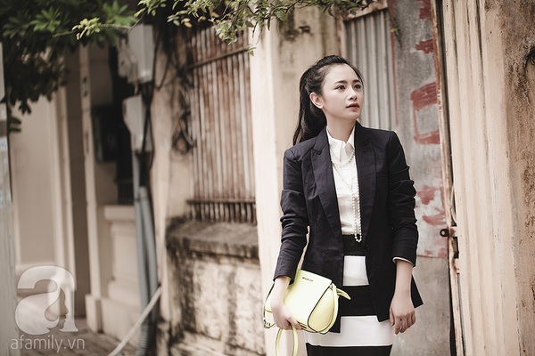 Biến tấu đa phong cách ngày thu với 1 chiếc blazer đen 4