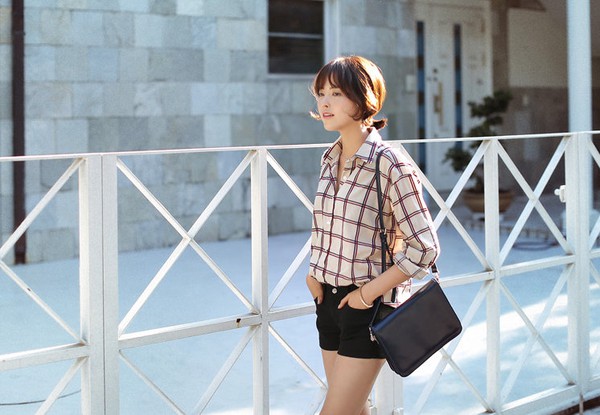 Bí quyết chọn đồ thu giúp bạn trở nên trẻ trung, tươi tắn 2 Bí quyết chọn đồ thu giúp bạn trở nên trẻ trung, tươi tắn 2
