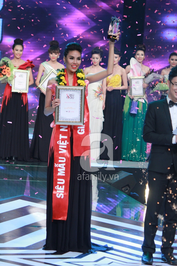 Lan Khuê đạt giải vàng Siêu mẫu Việt 2013: Kết quả chẳng mấy bất ngờ  24