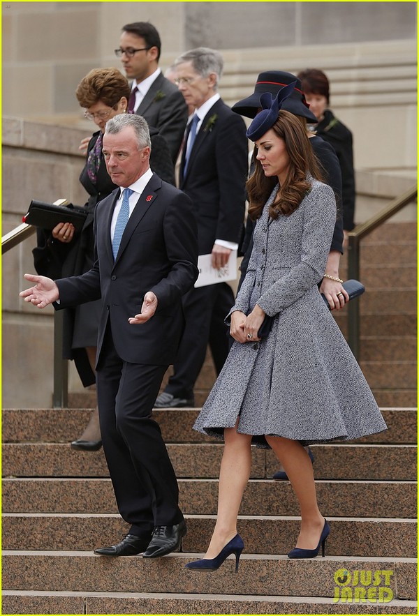 Những "bộ cánh" nổi bật suốt đầu năm 2014 của Kate Middleton 13