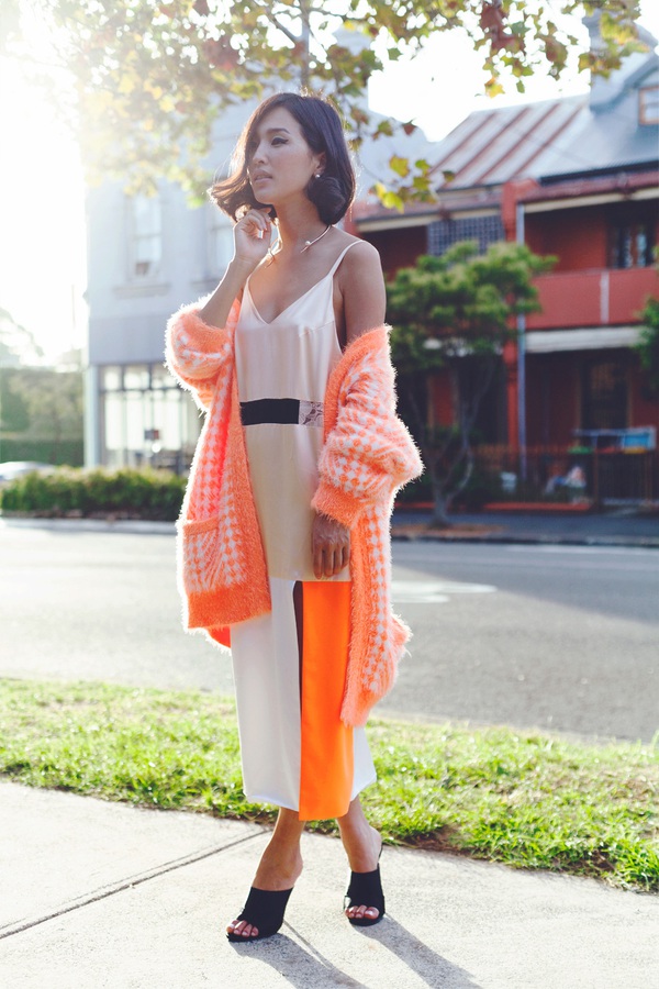 Street style nhẹ nhàng với gam màu đen - trắng của phái đẹp châu Á 10 Street style nhẹ nhàng với gam màu đen - trắng của phái đẹp châu Á 10