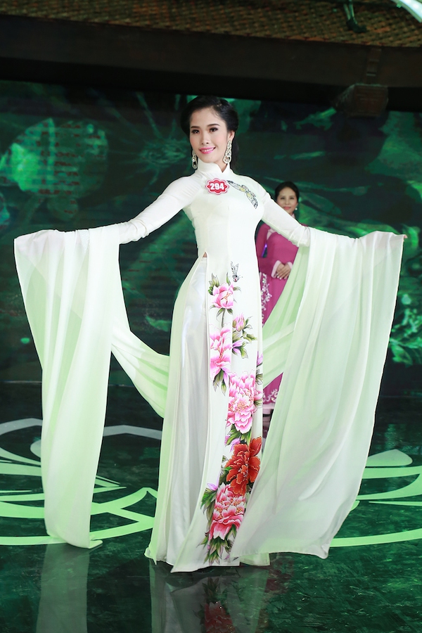 Thí sinh Hoa hậu Việt Nam 2014 hấp dẫn trình diễn bikini  15