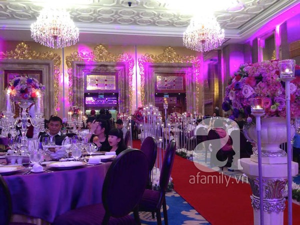 Lam Trường lãng mạn hát tặng cô dâu 9X trong đám cưới 4