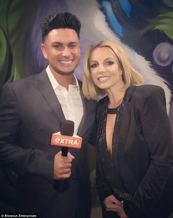 Britney Spears thừa nhận đ&atilde; c&oacute; t&igrave;nh mới 1