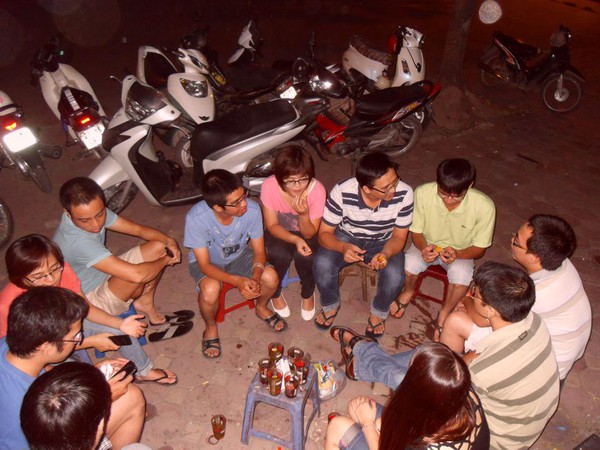 Ph&igrave; cười với t&acirc;m sự của... hội ế 3