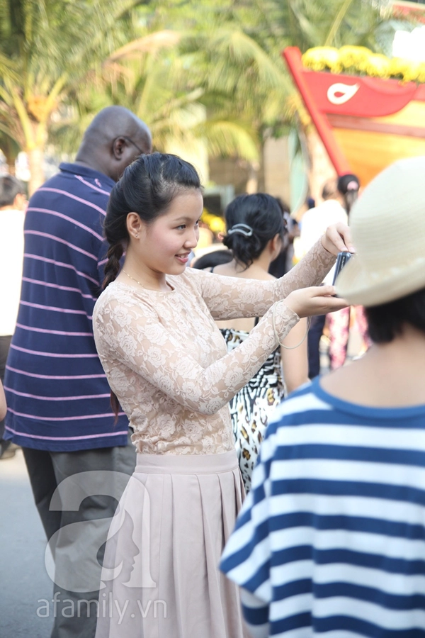 Thiếu nữ S&agrave;i th&agrave;nh gợi cảm đ&oacute;n xu&acirc;n 14