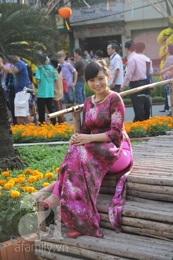 Thiếu nữ S&agrave;i th&agrave;nh gợi cảm đ&oacute;n xu&acirc;n 9