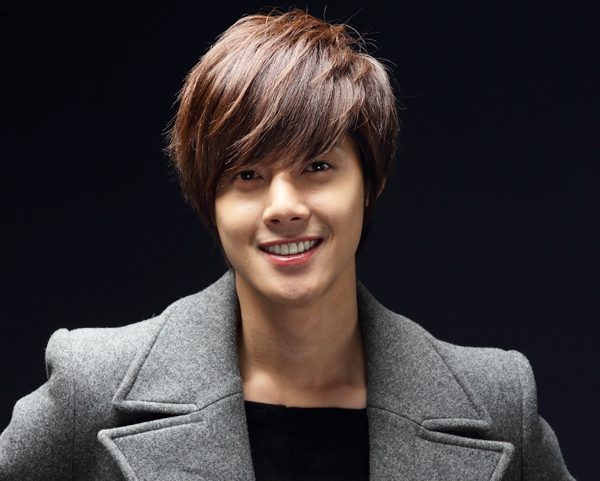 Kim Hyun Joong truy tố bạn gái 01