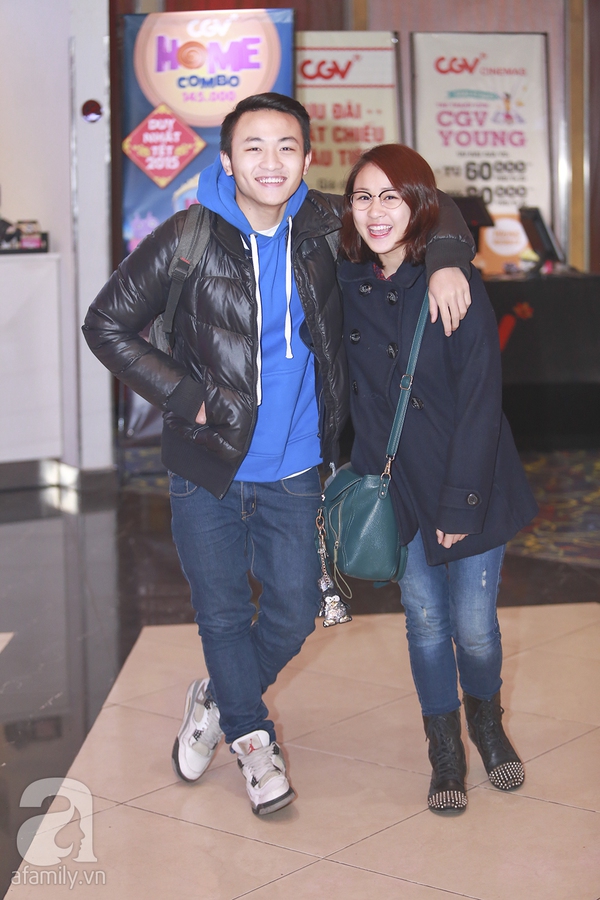 Con gái Thanh Lam thân mật đi xem phim với bạn trai 1