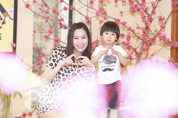 Me con Duong Thuy Linh 16
