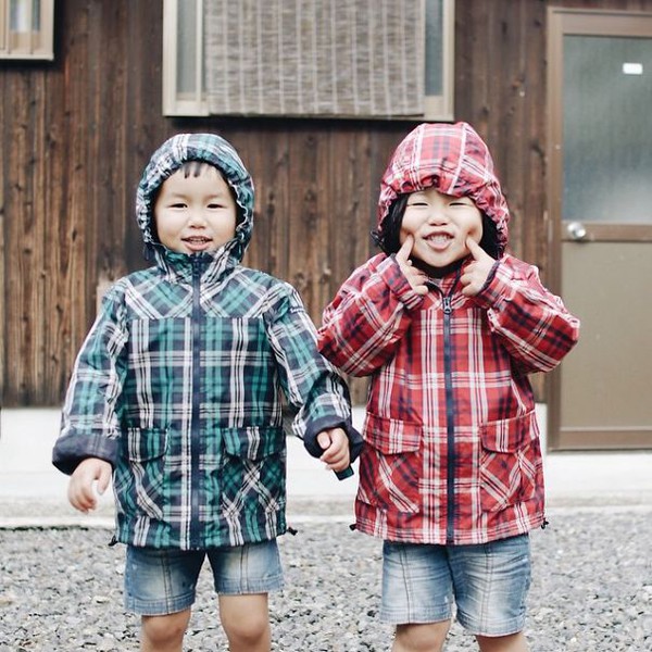 Chùm ảnh cực cute của hai bé sinh đôi người Nhật qua ống kính của bố 3