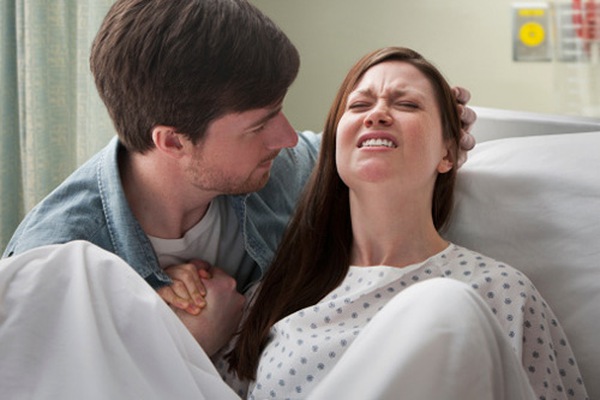 10 nỗi sợ các mẹ thường có trước khi vào phòng sinh 
