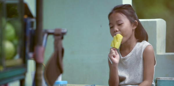 Que kem dứa và bài học dạy con tự lập vô cùng thấm thía của một bà mẹ Que kem dứa và bài học dạy con tự lập vô cùng thấm thía của một bà mẹ
